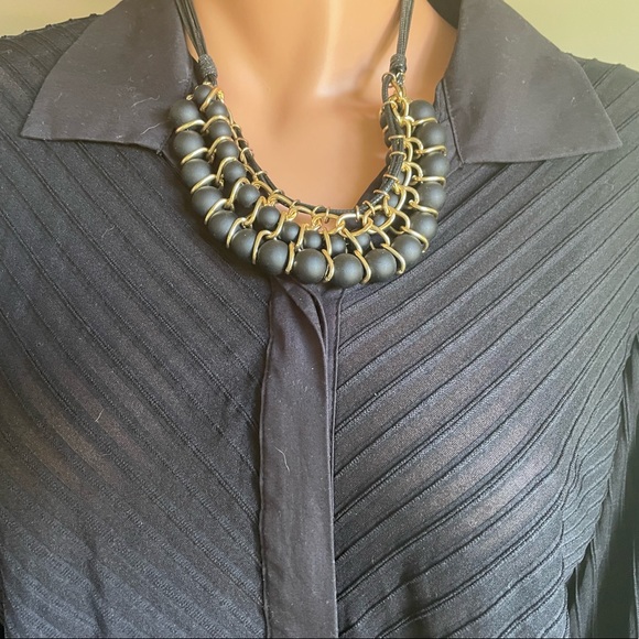 Beautiful fitted shirt by Rafellla nwt size large - Picture 2 of 5